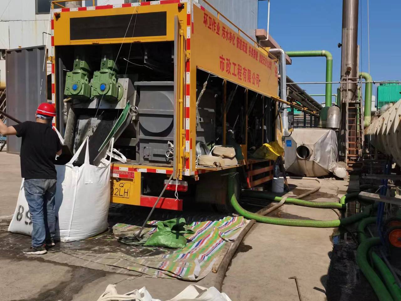 白河淤泥压干处理